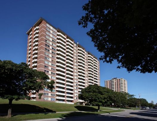 Bayview Towers - Photo 1