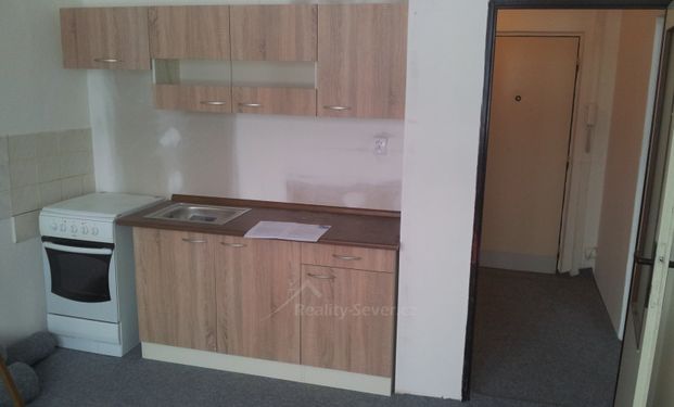 Pronájem bytu 1+1 35 m², Stráž pod Ralskem - Photo 1
