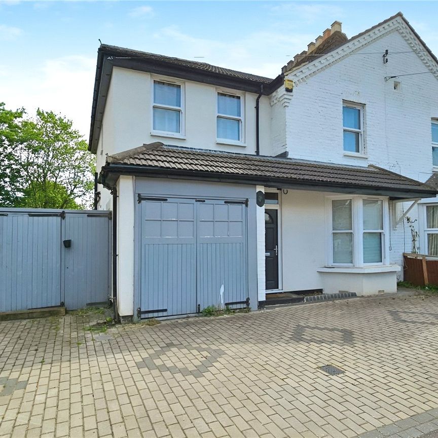 Claremont Road, Staines-upon-Thames, Surrey, TW18 3AS - Photo 1