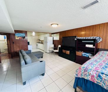 For Lease - 29 Peterdale Road Unit# Basement, Toronto, Ontario - Photo 3