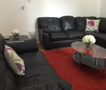 5 bedroom house to rent - Photo 1