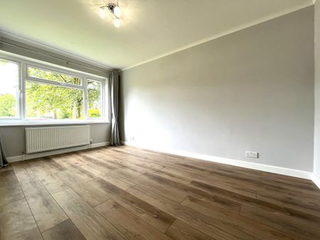 2 bedroom maisonette to rent - Photo 2