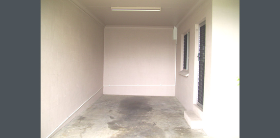 2 BEDROOM DUPLEX IN A CONVENIENT LOCATION! - Photo 2