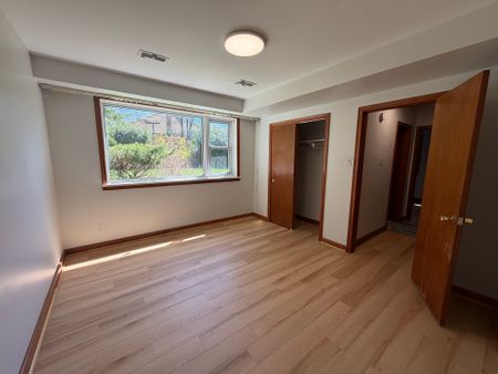 For Lease - 3 Bondhead Place Unit# Lower, Toronto, Ontario - Photo 3
