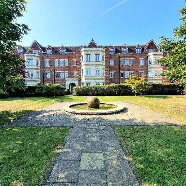 The Cloisters, Guildford, GU1 - Photo 1