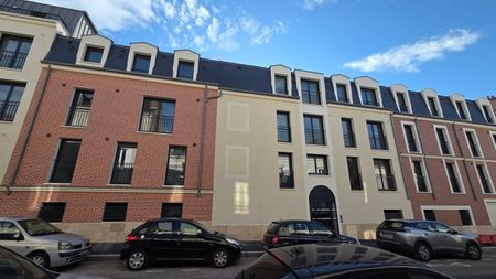 Location Appartement 1 pièce 28m² ORLEANS 45000 - Photo 5
