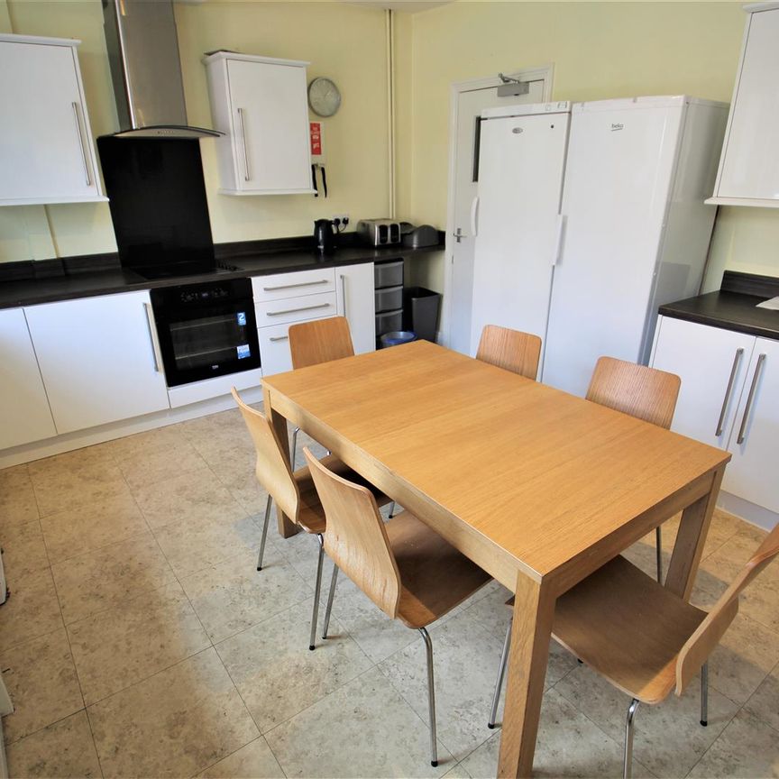 Langdale Terrace, Headingley, LS6 3DY, Leeds - Photo 1
