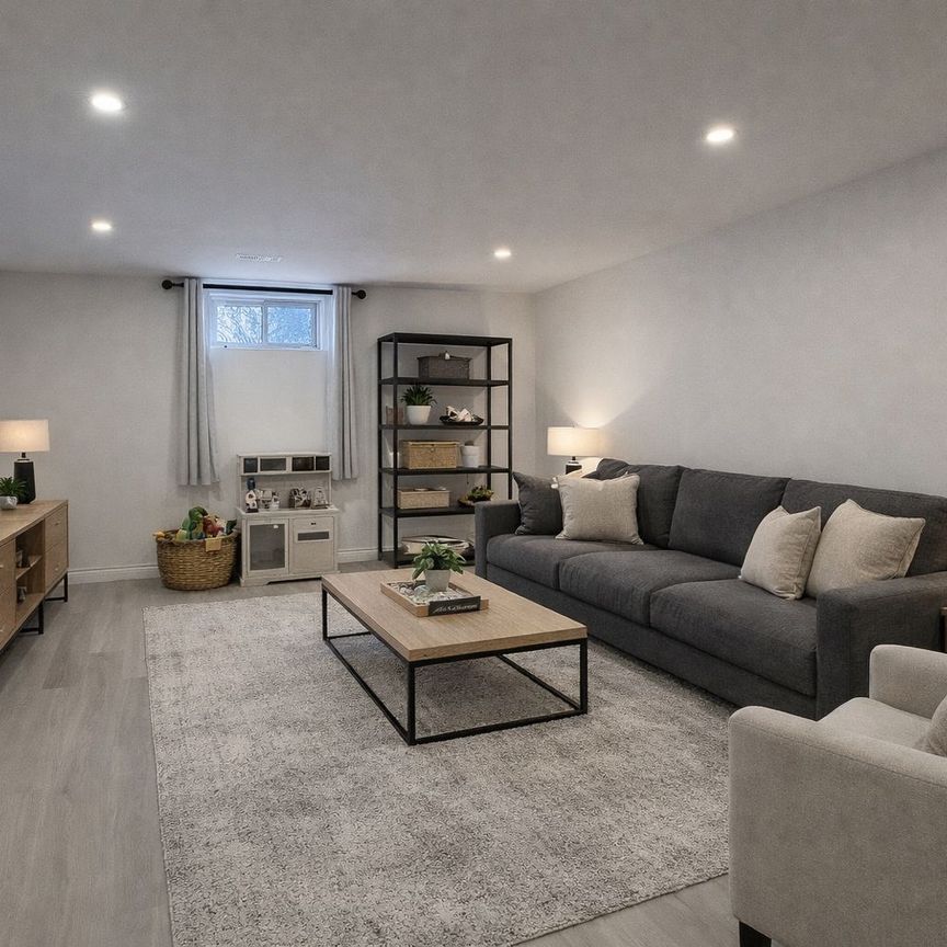 For Lease - 6 Bailey Crescent Unit# #Basement, Aurora, Ontario - Photo 1