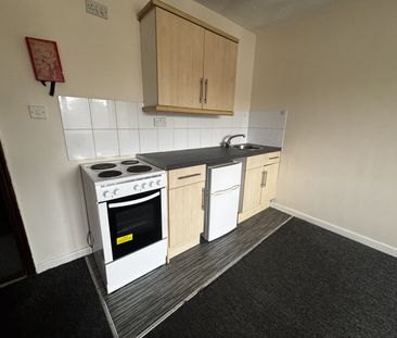 1 Bed Flat, Broadlands Road, SO17 - Photo 3