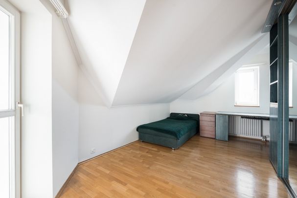 Dom z ogrodem na Kabatach - Photo 1