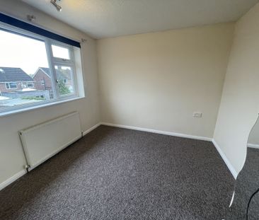 Lancaster Road, Hucknall, NOTTINGHAM - Photo 2