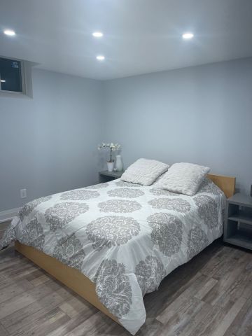 For Lease - 24 Stoneridge Court, Hamilton, Ontario - Photo 3