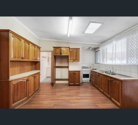 43 Victoria St, Forestville, SA 5035 - Photo 2