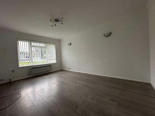 Leatherhead, KT22 - Photo 1