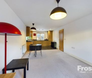 Wapshott Road, Staines-upon-Thames, Surrey,TW18 - Photo 1