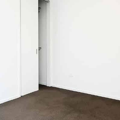 Newly Renovated 2-Bedroom Apartment in the Heart of Auckland CBD – $500/week - Photo 1