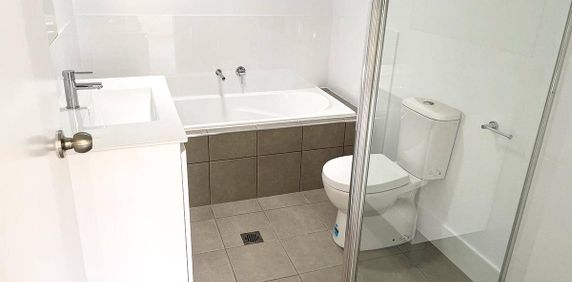 2 Bedroom modern duplex HILLVUE - Photo 2