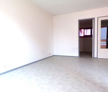 Location Appartement 1 pièce 39m² - Photo 6