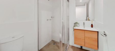 Superior Single Studio I - Photo 5