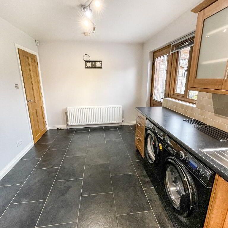 118 Glenwood Court, Lisburn, BT28 3WD - Photo 1