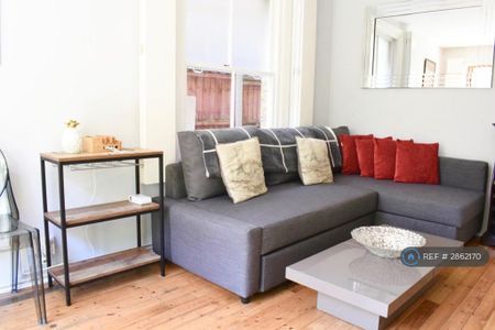 1 bedroom flat to rent - Photo 3