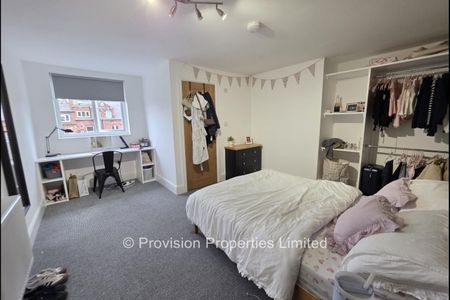 4 Bed 4 En-suite near Leeds Uni - Photo 4