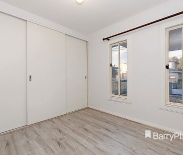 Stylish & Spacious Family Living - Photo 5