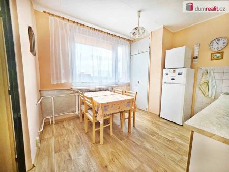 pronájem vybaveného bytu 2+1 s lodžií, Lovosice - Photo 3