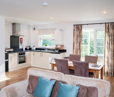 3 Queens Court, AB31 4GD, Banchory - Photo 3