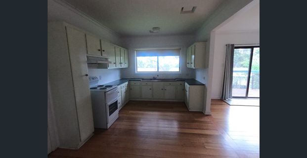 TIDY 3 BEDROOM HOME - Photo 1