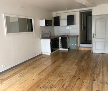 Location Appartement 1 pièce 29m² LA ROCHE CHALAIS 24490 - Photo 4