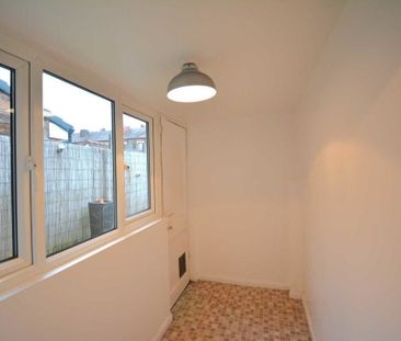 Mayfield Avenue, Worsley, Manchester - Photo 2