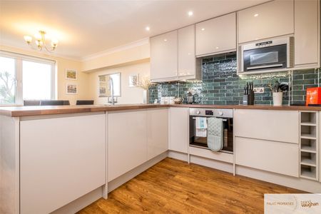 2 bedroom apartment to rent - Photo 4