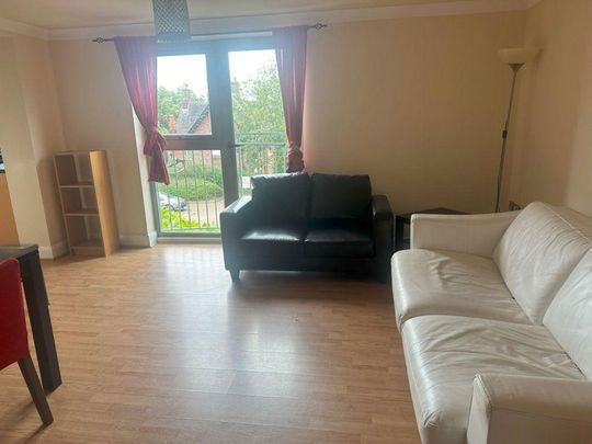 3 bedroom flat to rent - Photo 1