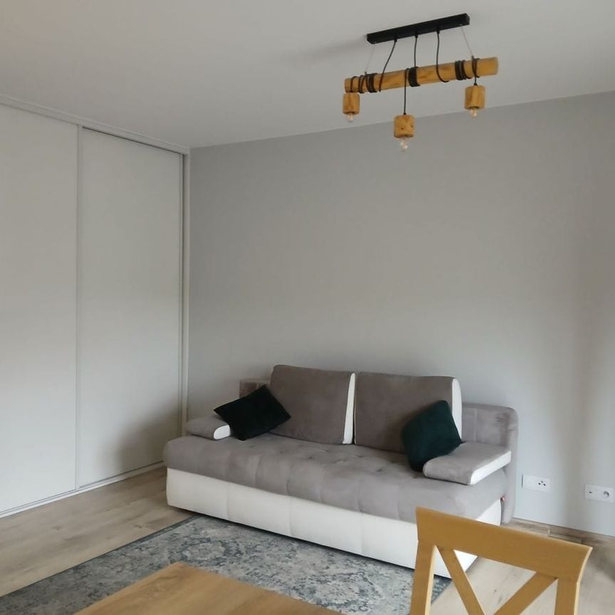 Kawalerka 35 mkw. na Starej Pradze za 2700 35 m² - Photo 1