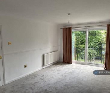 2 bedroom flat to rent - Photo 3