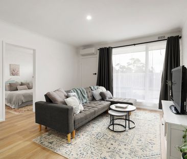 MODERN HOME - Photo 3