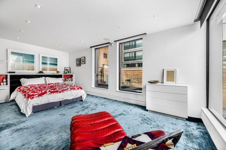 3 bedroom mews to rent - Photo 5