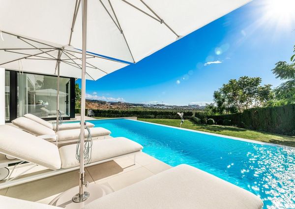 Luxury Villa for rent in Marbella Del Este, Andalusia