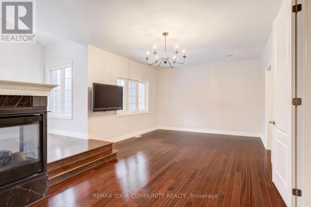 93 WILLIAM BOWES BOULEVARD - Photo 4