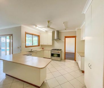 Moonee Beach, 6a Sharpe Close - Photo 2