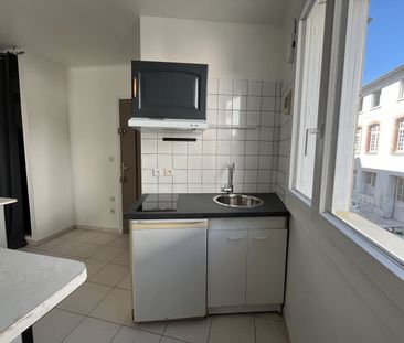Location Appartement 1 pièce 15m² - Photo 2