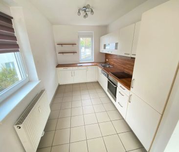 BARRIEREFREIE 3 ZIMMERWOHNUNG MIT PARKPLATZ IN MITTERTREFFLING - Photo 1