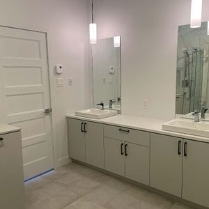 Beau et grand 4 1/2 immeuble 55 ans et + - Photo 2