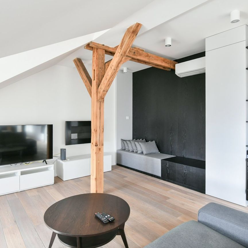 Apartment for rent, 3+kk - 2 bedrooms, 156m - Photo 1