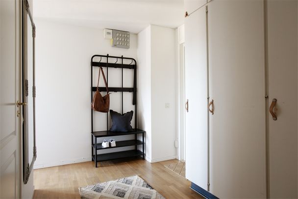Fjärde Långgatan, Göteborg - Photo 1