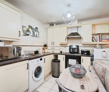 Caxton Court, Burton-on-Trent, DE14 - Photo 3