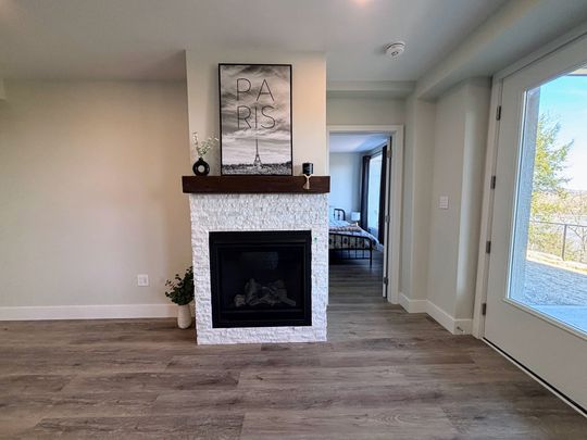 For Lease - 11 Tree Tops Lane Unit# 103, Huntsville, Ontario - Photo 1