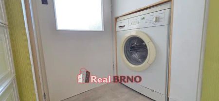 Pronájem bytu 1+1 33 m - Fotografie 4