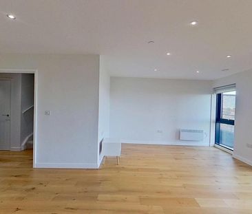 3 bedroom flat to rent - Photo 5